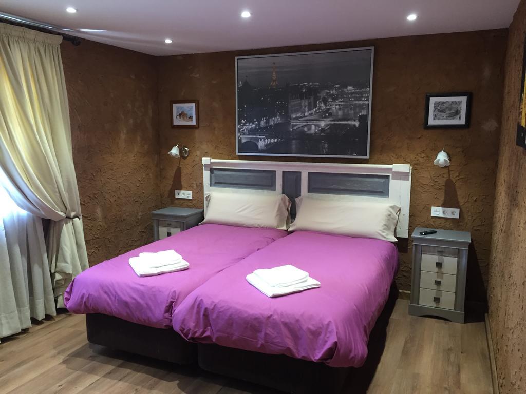 El Trasgu De Foncebadon Otel Dış mekan fotoğraf